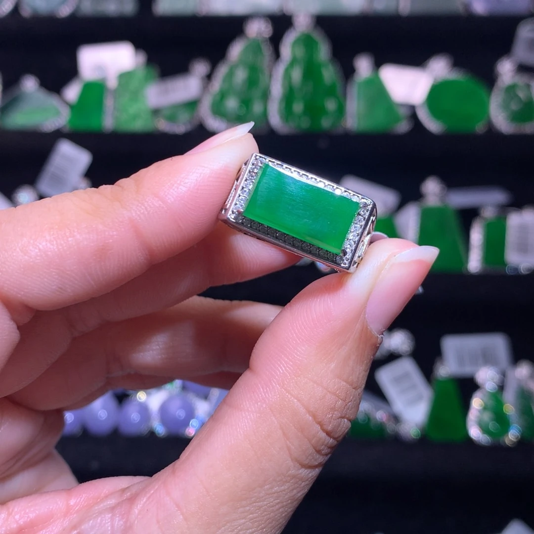 【闪购商品】银S925镶嵌戒指翡翠