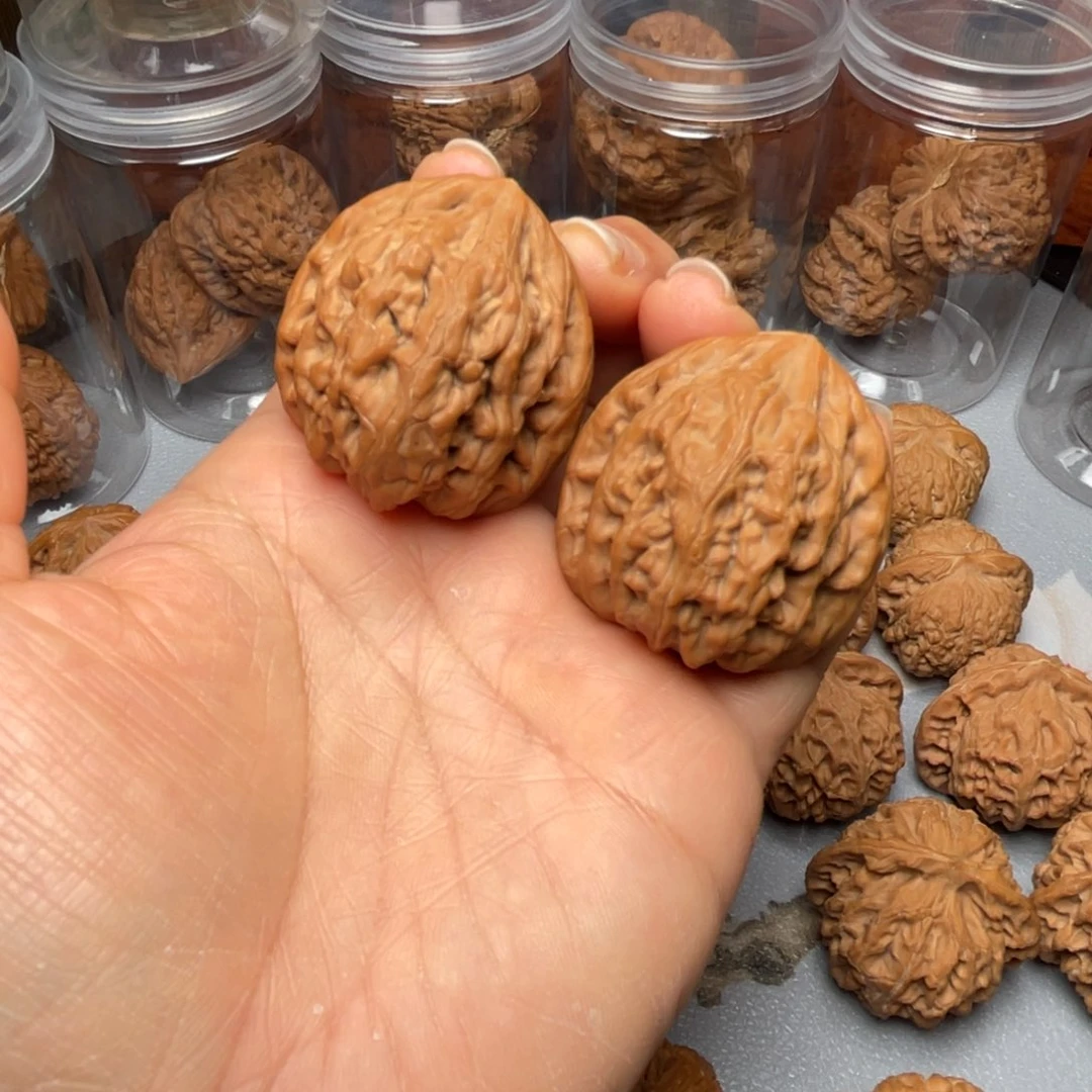 【闪购商品】文玩核桃吊坠远*客虎头王……