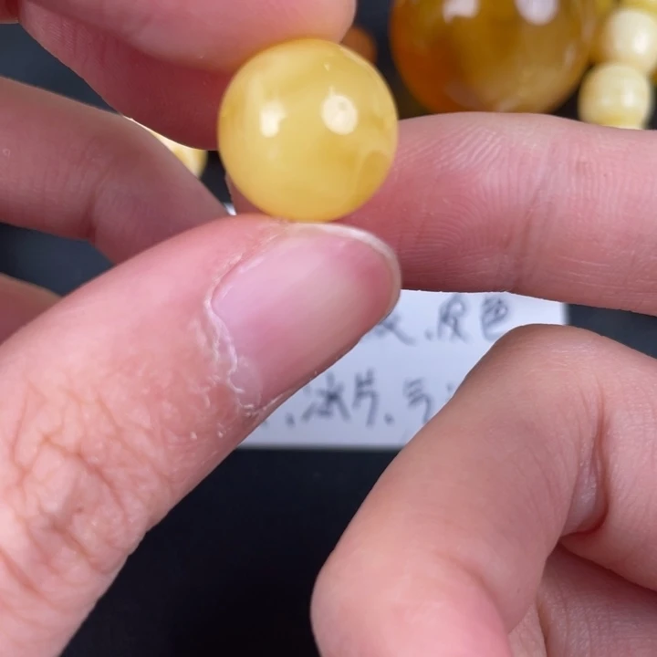 琥珀裸石未镶嵌天然14