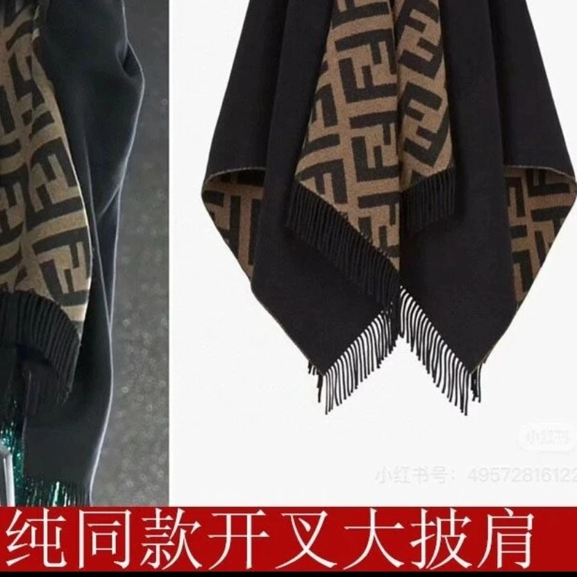 网红同款多款欧美英伦女厚款保暖长款字母极简风披肩斗篷双面羊绒