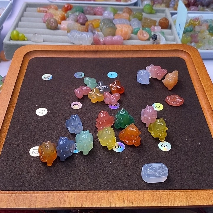 玛瑙/玉髓雕刻件未镶嵌用****2