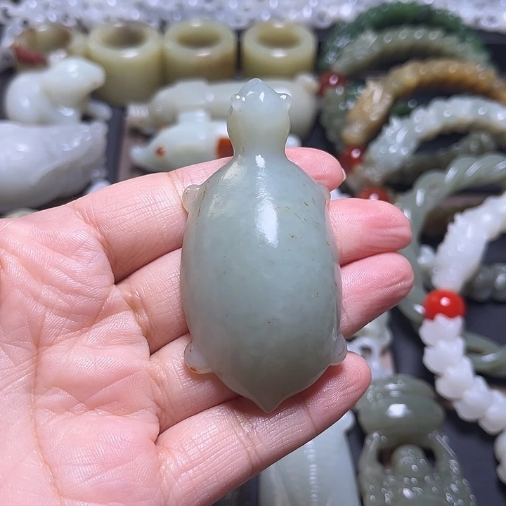 和田玉未镶嵌吊坠(不含链)