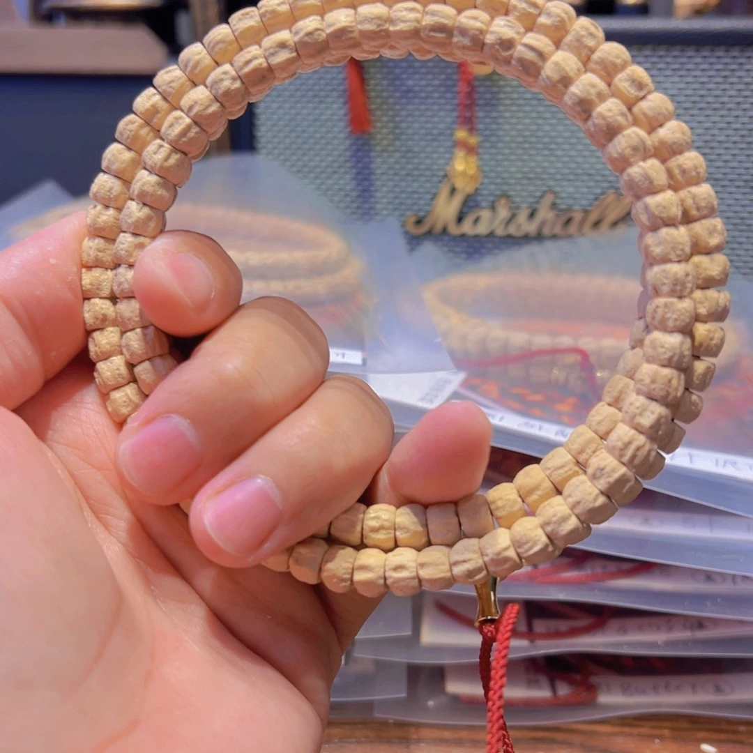 柏香籽/百香籽吊坠向***走