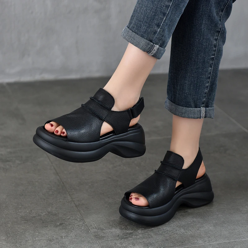 轻便厚底真皮凉鞋鱼嘴鞋2025年夏季新款头层牛皮松糕跟空凉鞋女