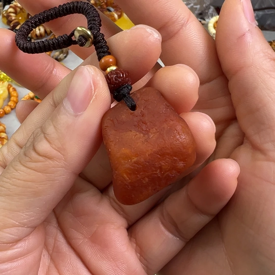 蜜蜡裸石未镶嵌蜜蜡