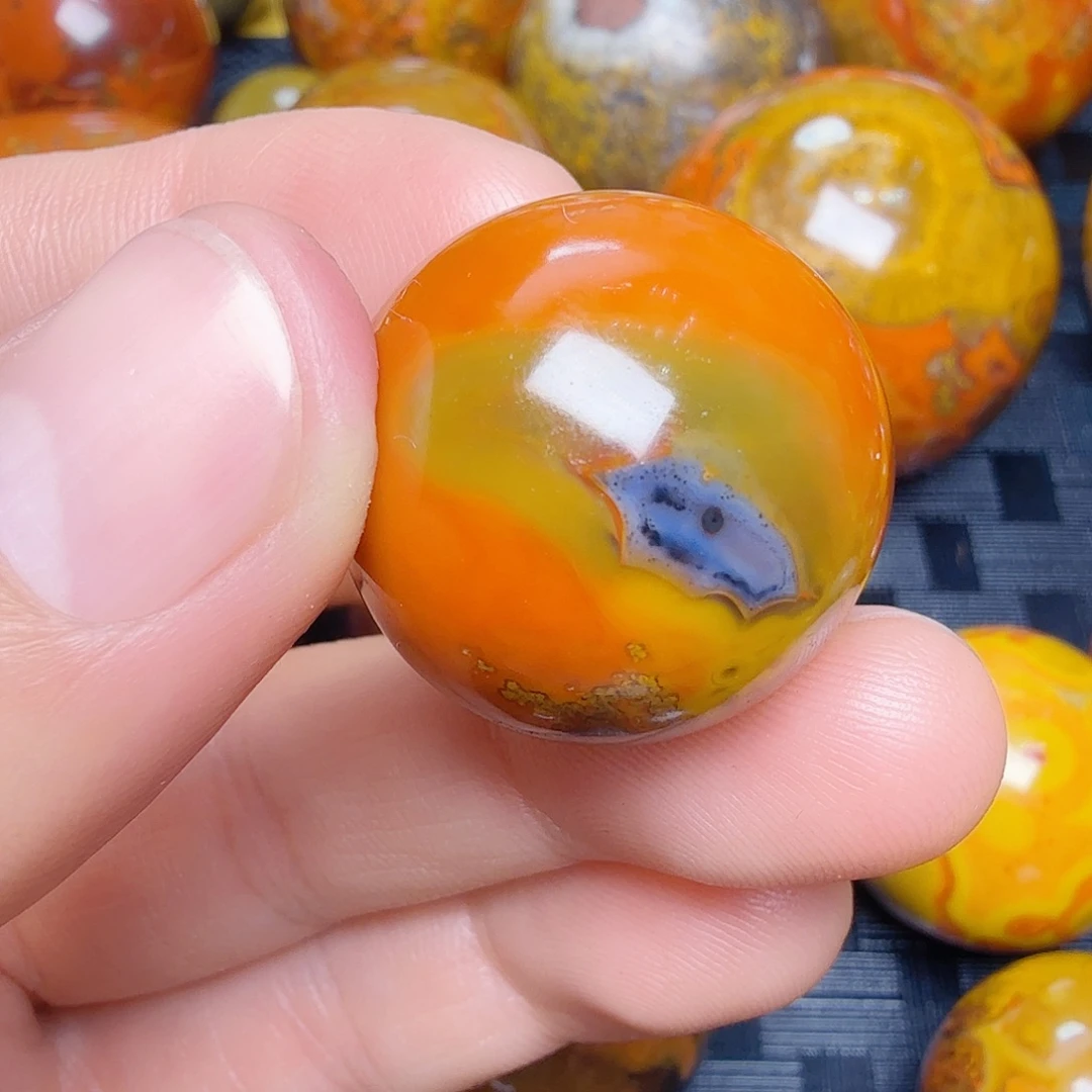 菜***菜玛瑙/玉髓未镶嵌颈饰