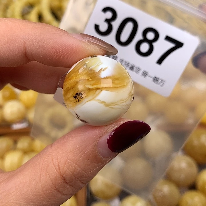 蜜蜡未镶嵌珠宝奇石22.8，瓷白虎皮奥利奥