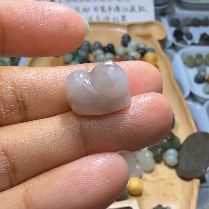 和田玉未镶嵌珠宝半成品