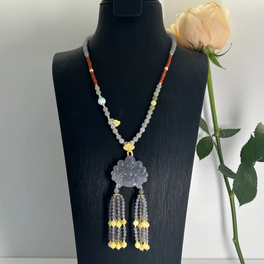 壹屿珠宝 和田玉典藏京剧宝宝颈饰