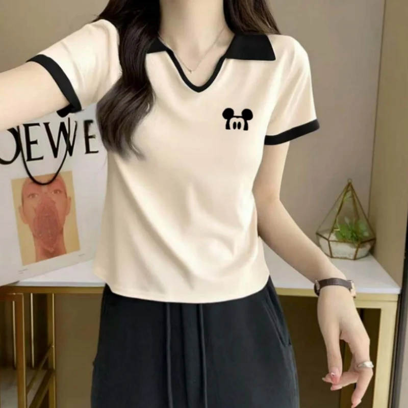 2025年短款v领新款夏季纯棉正肩短袖t恤女修身显瘦设计感小众上衣