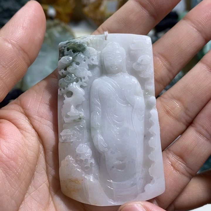 翡翠颈饰未镶嵌再****弟翡翠