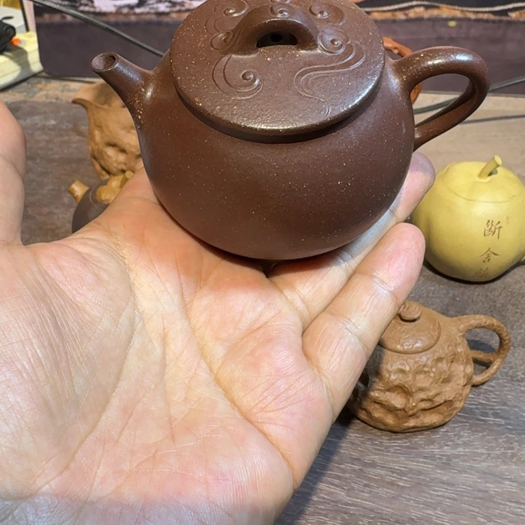 茶壶紫砂祥云如意壶