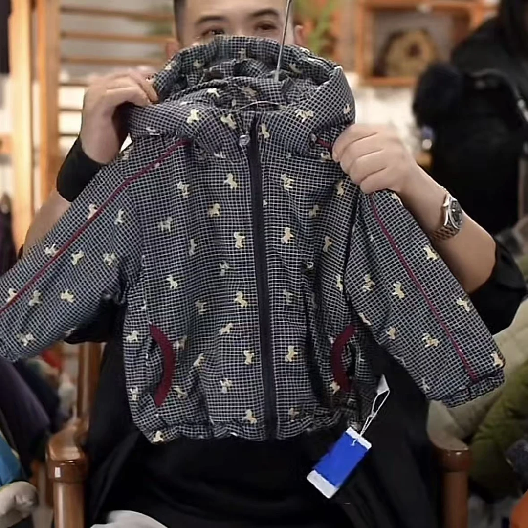 儿童秋冬满印小马加棉加厚连帽棉服H2763