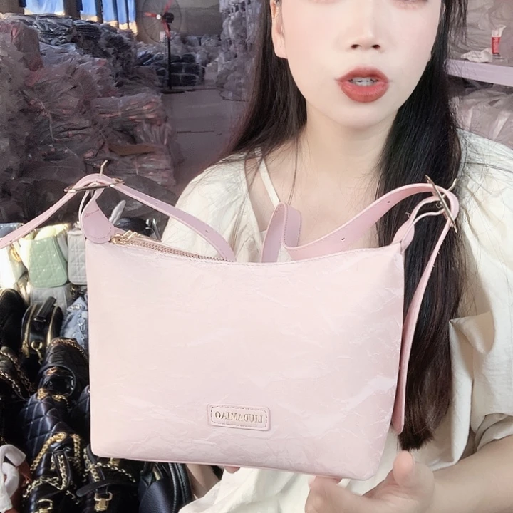 小牛皮（革）牛剖层皮革牛皮（革）