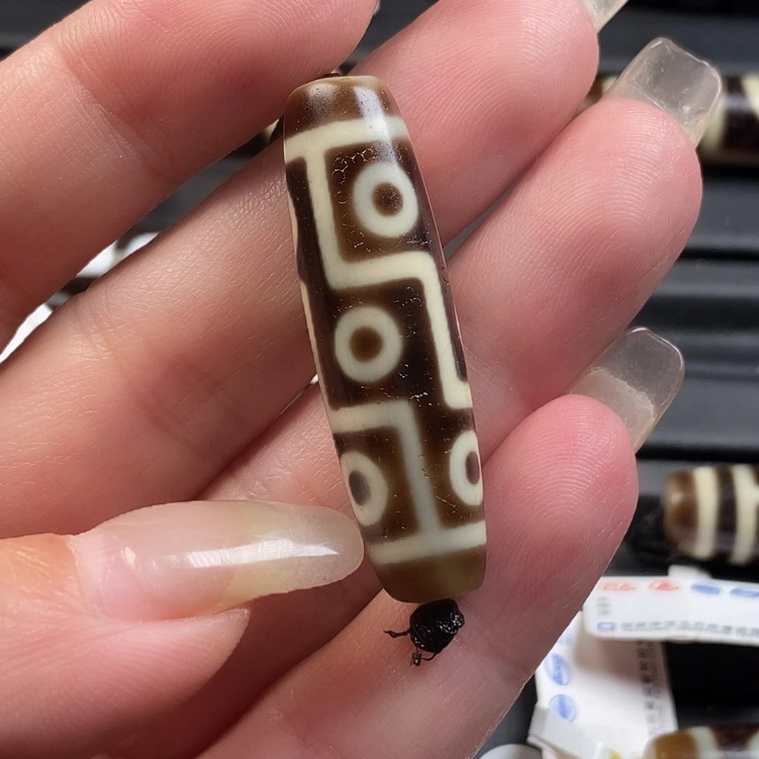 沐****玛瑙/玉髓（覆膜）未镶嵌颈饰