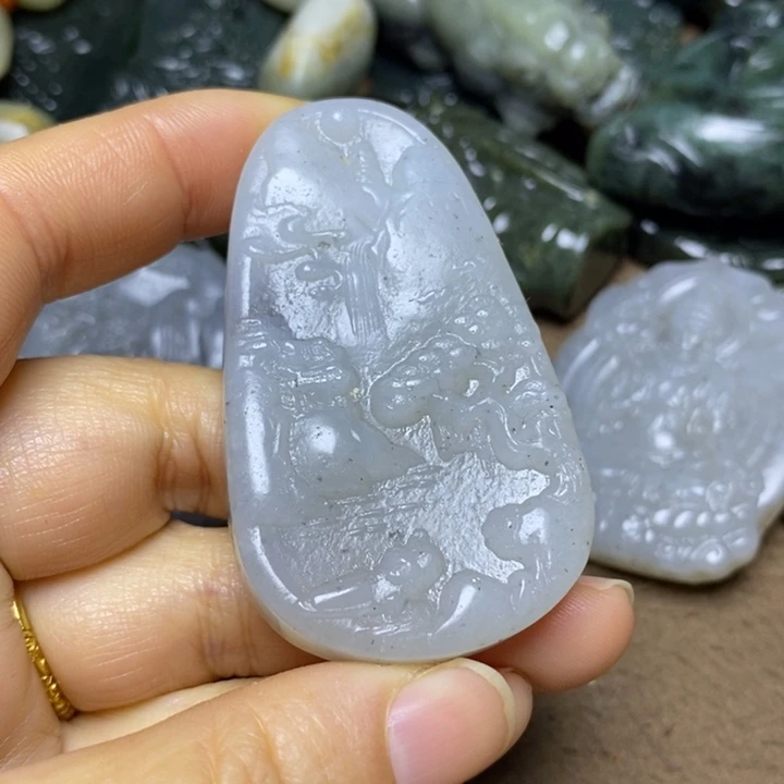 和田玉未镶嵌颈饰