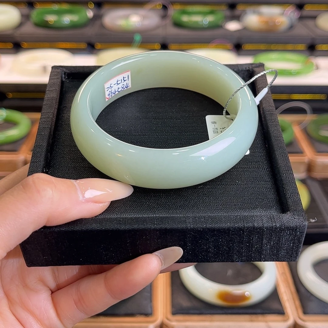 和田玉未镶嵌手镯57 58