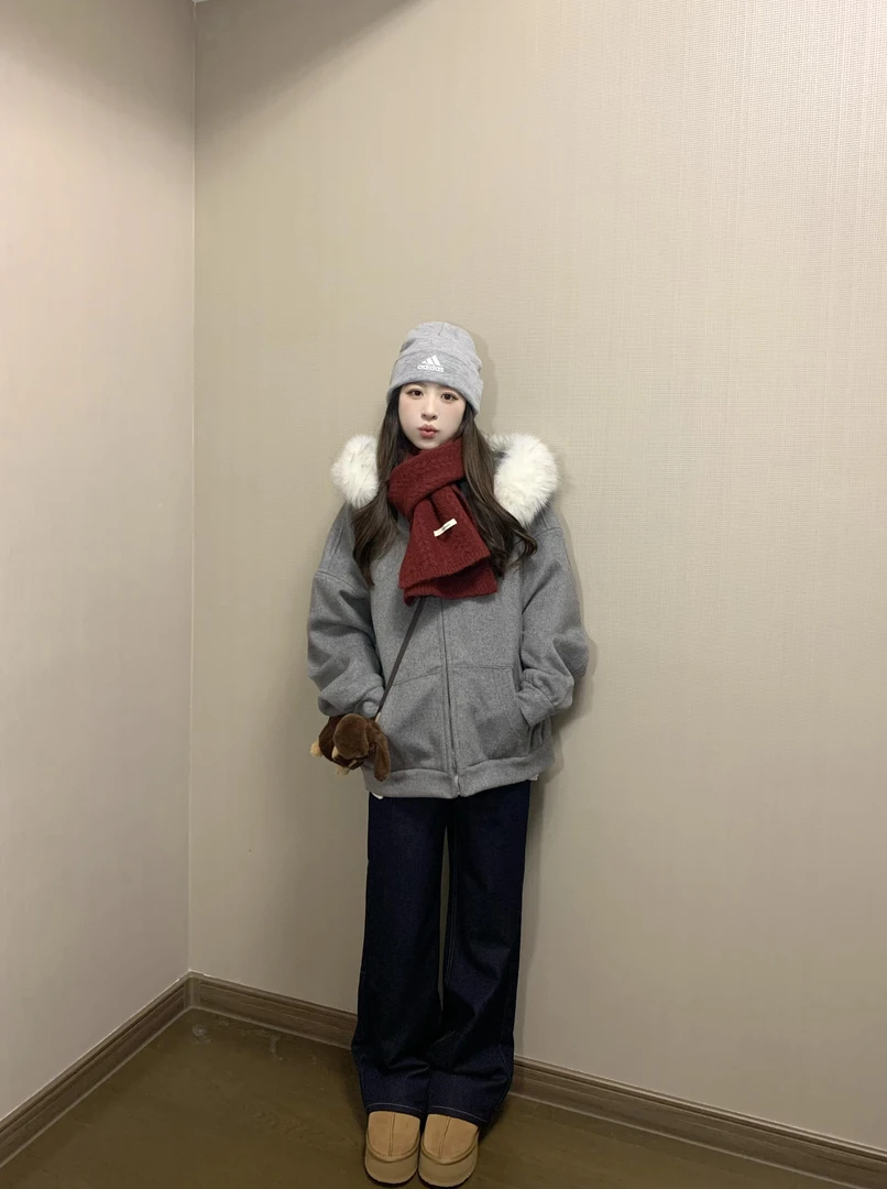 冬季搭配一整套韩系连帽毛领加厚灰色卫衣外套开衫女牛仔裤两件套