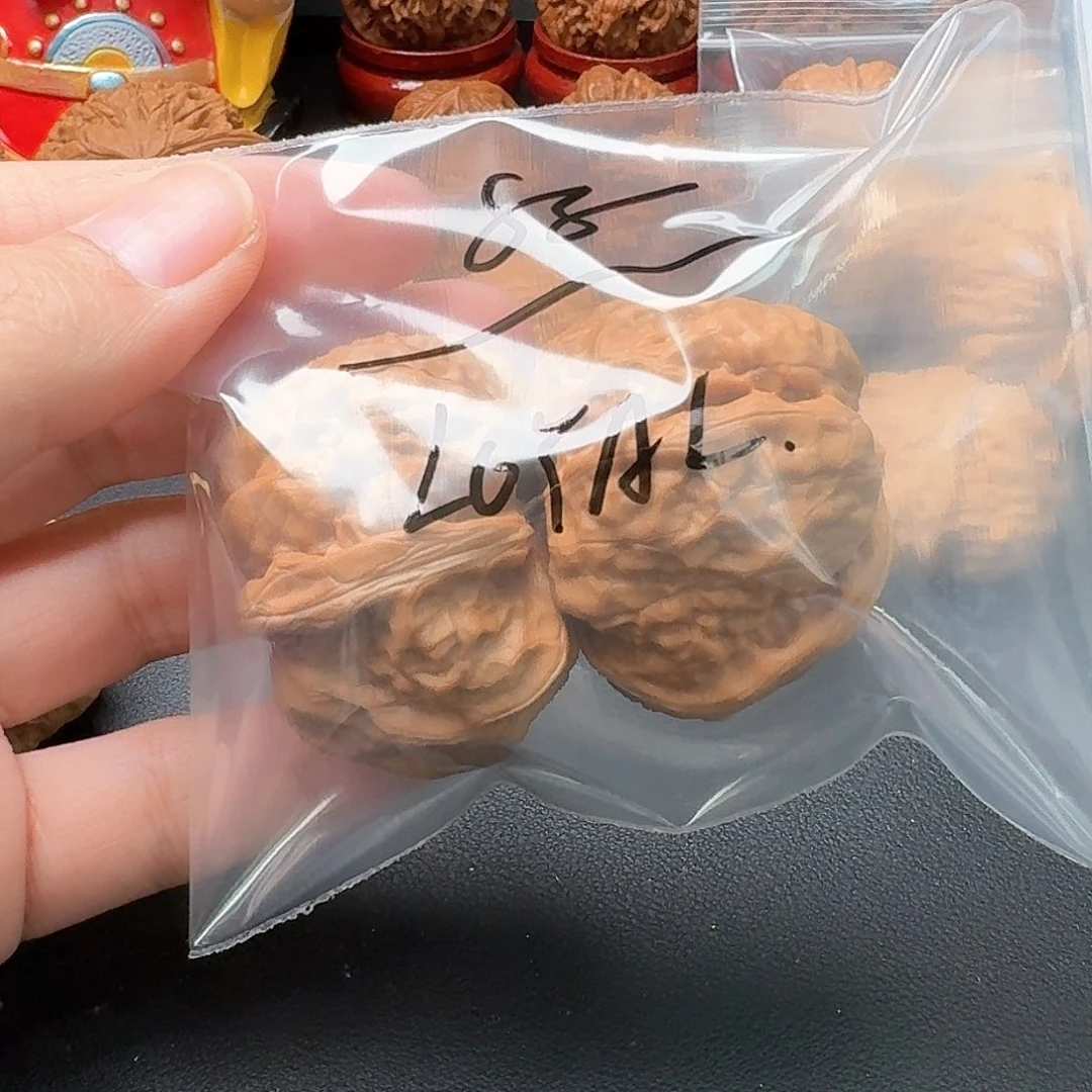 文玩核桃吊坠L****蛤蟆