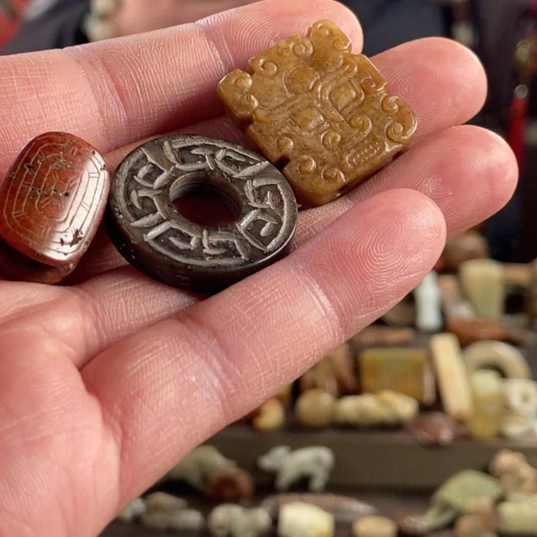 和田玉挂件未镶嵌努****威