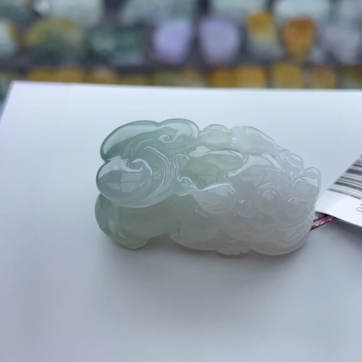 翡翠颈饰未镶嵌貔貅