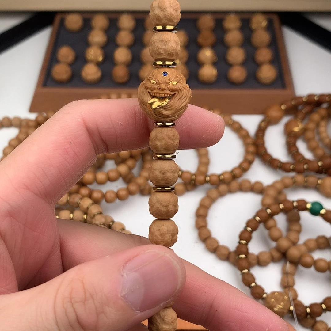 猴头核桃手串微瑕饕餮加镶金甜僧