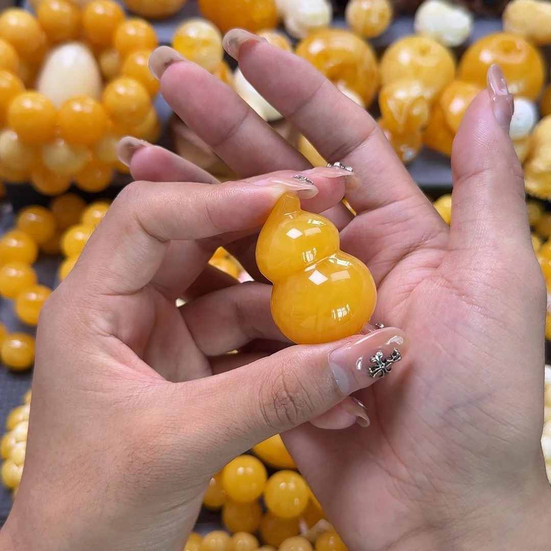 未镶嵌蜜蜡珠宝奇石