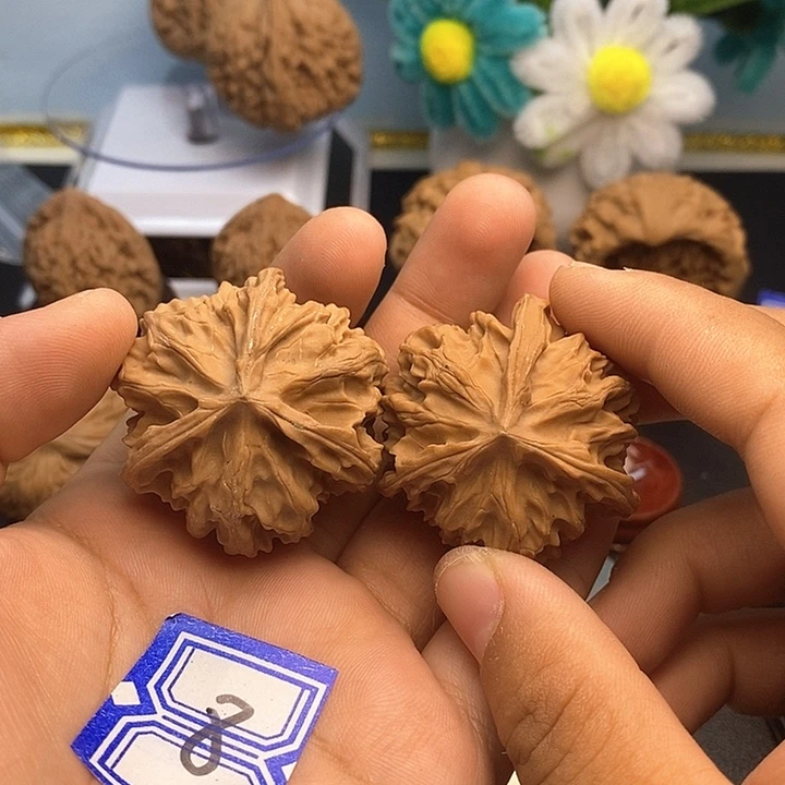 把件文玩核桃41天然三棱