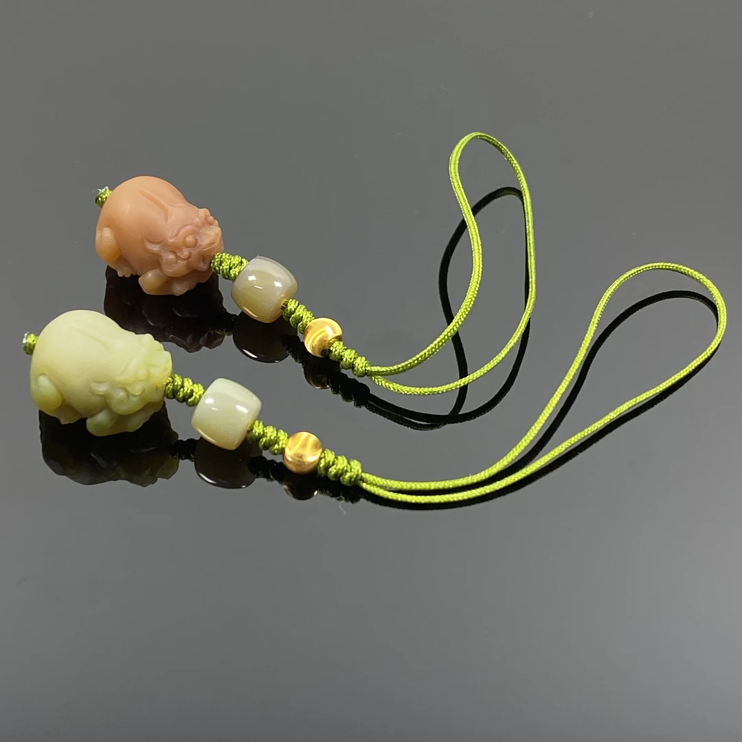 【亿轩珠宝】7C盐源玛瑙貔貅手机挂（多样性发货一件）