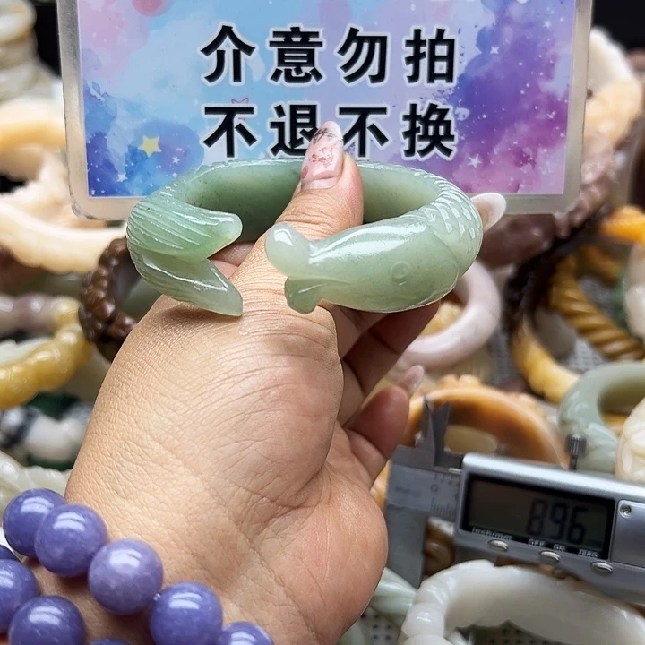 未镶嵌手镯石英岩玉