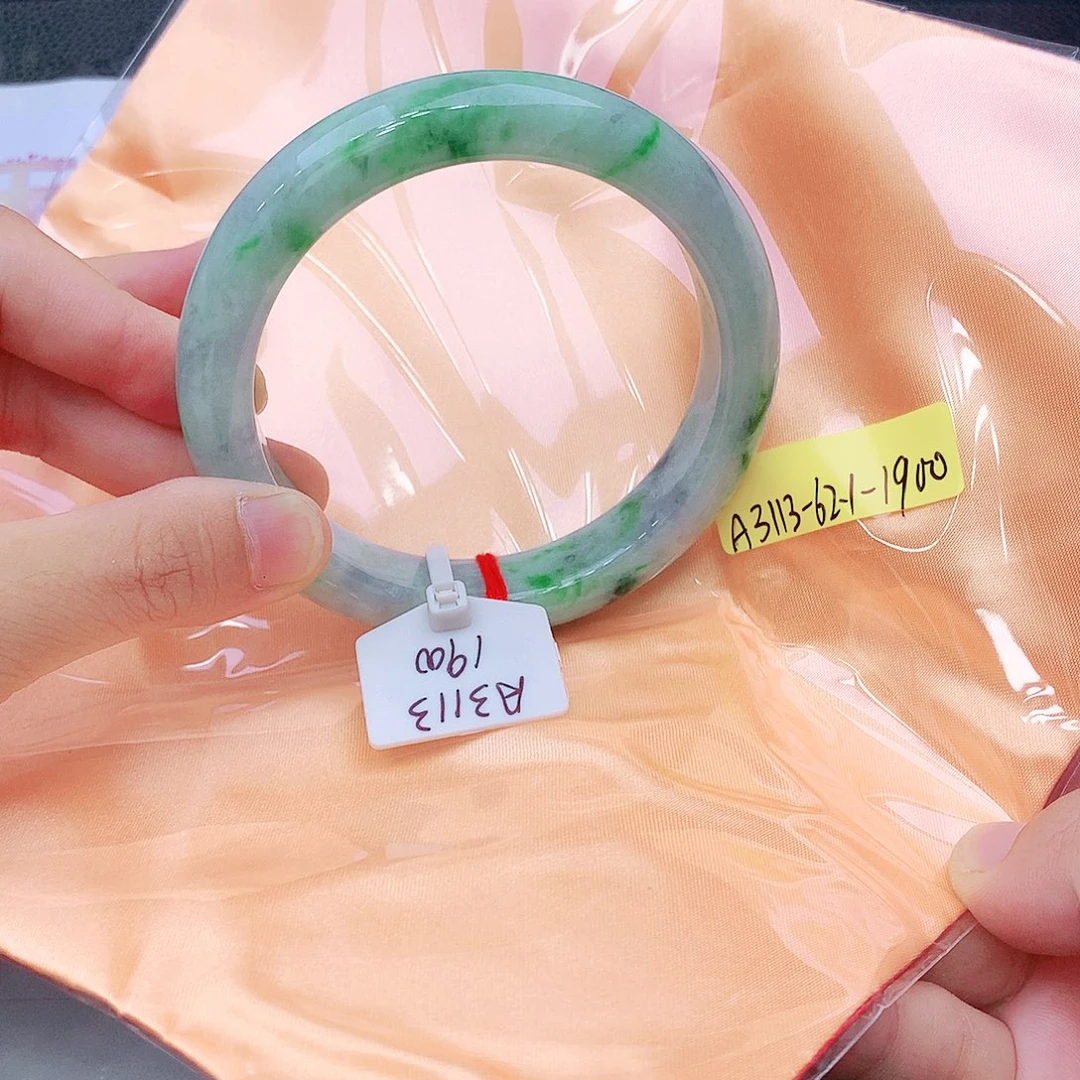 未镶嵌手镯翡翠翡翠