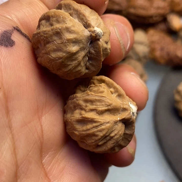 文玩核桃吊坠拿姐工艺101