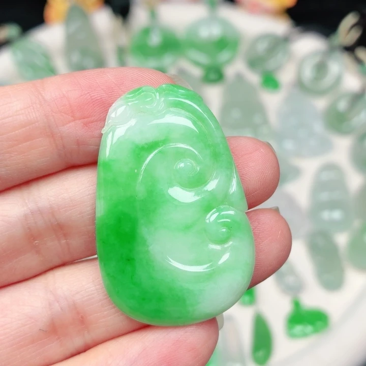 颈饰未镶嵌翡翠缅甸天然A货翡翠