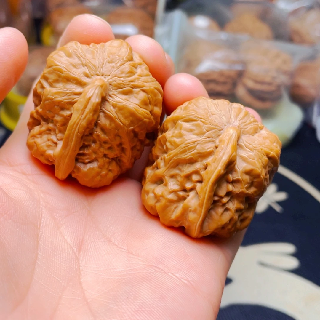 文玩核桃吊坠蛤蟆一帆