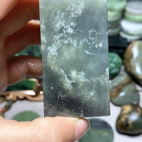 未镶嵌和田玉（糖玉）珠宝半成品