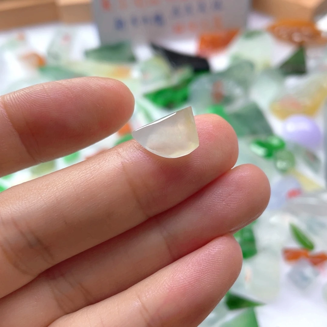 定制翡翠未镶嵌天然缅甸翡翠