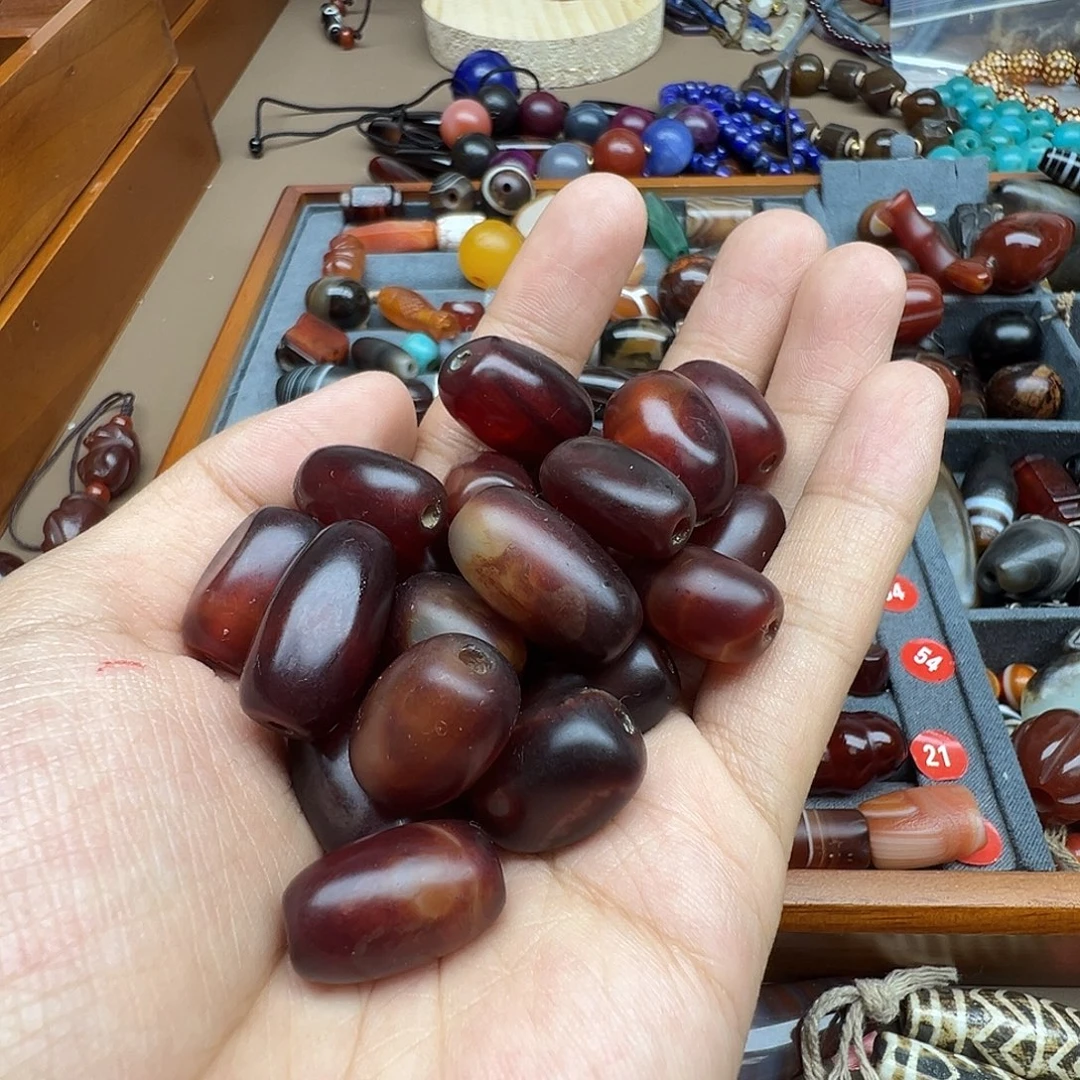 邱***慧合金玛瑙/玉髓珠宝半成品