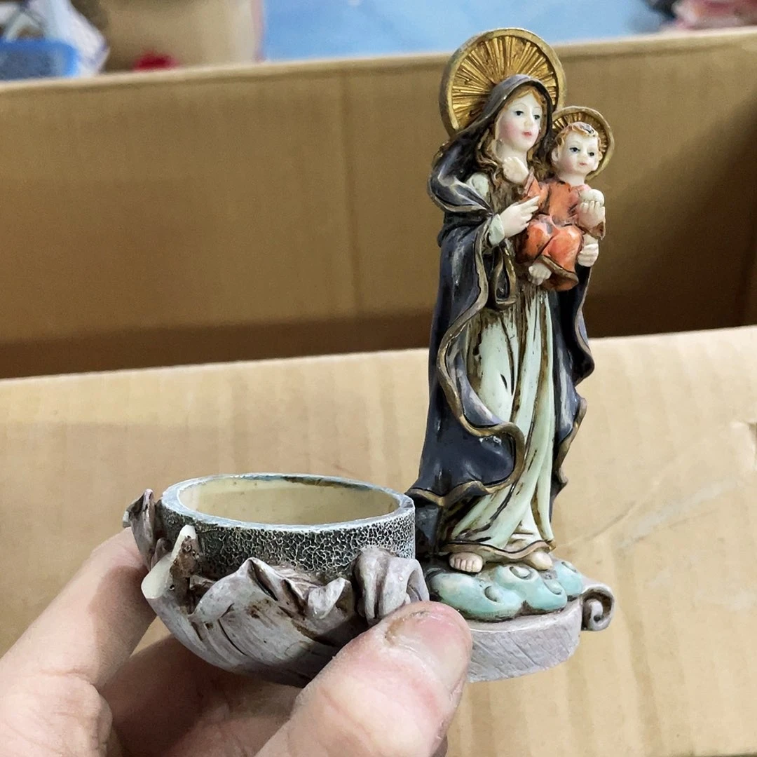 摆件   磕碰。瑕疵。