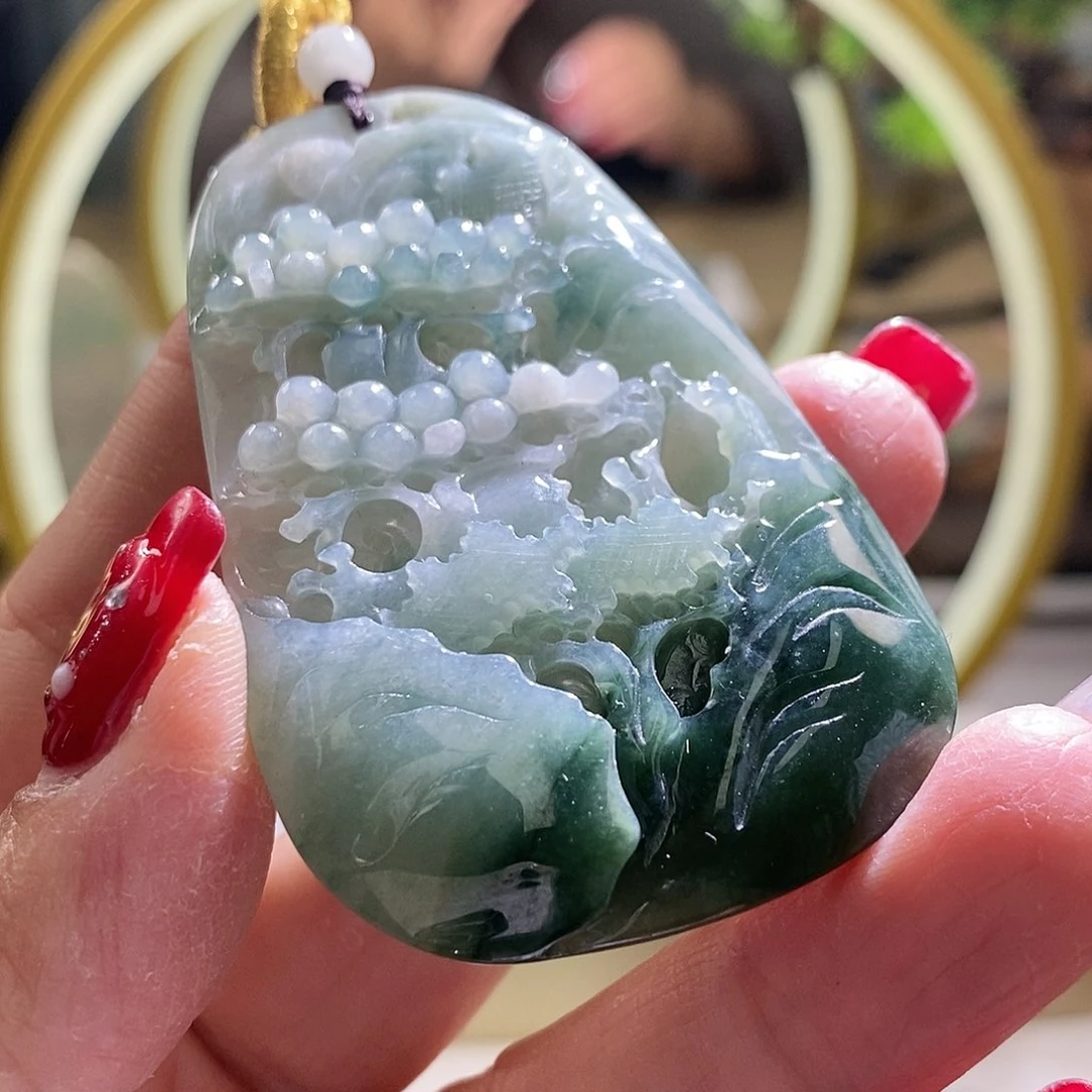 【闪购商品】翡翠颈饰未镶嵌山水