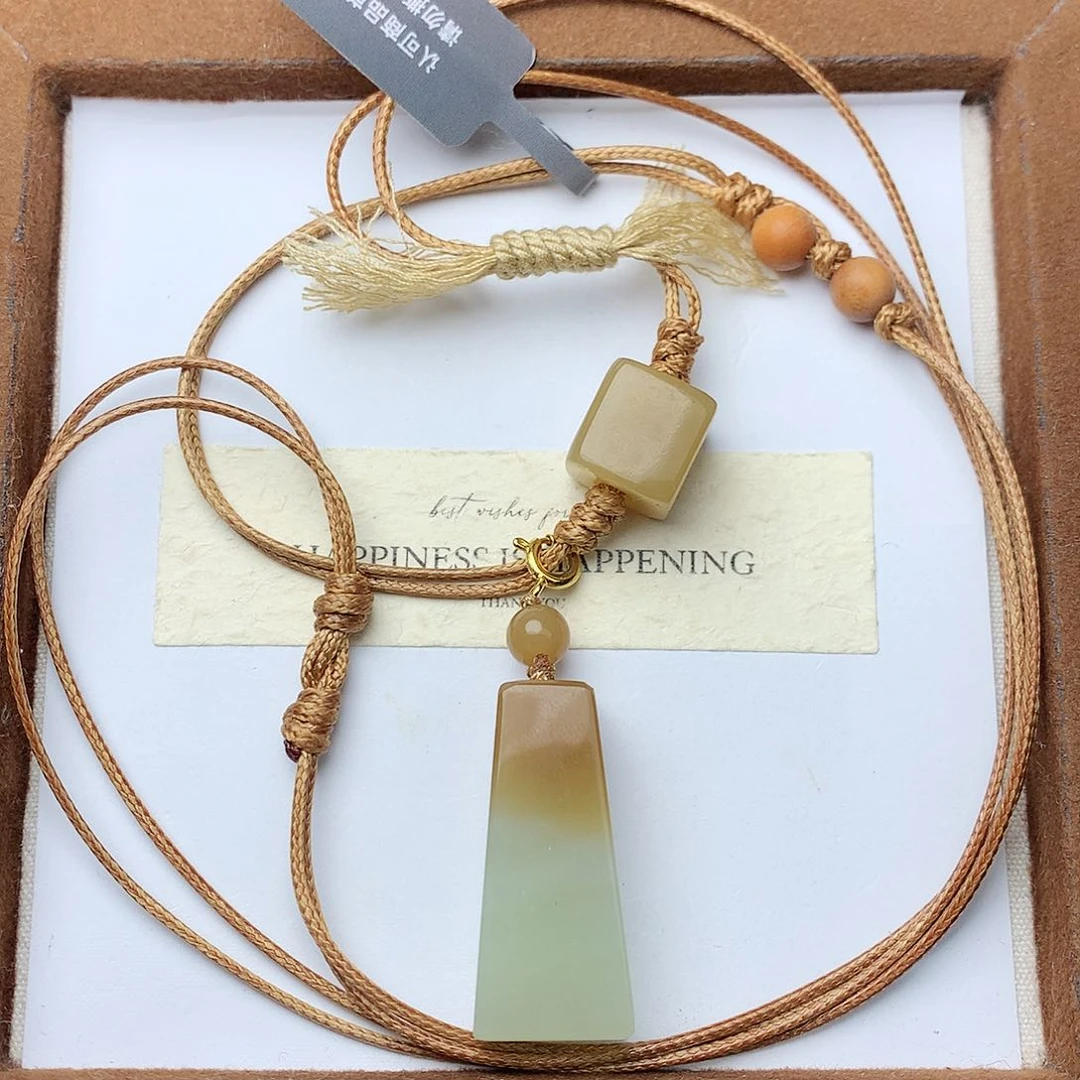 颈饰未镶嵌和田玉