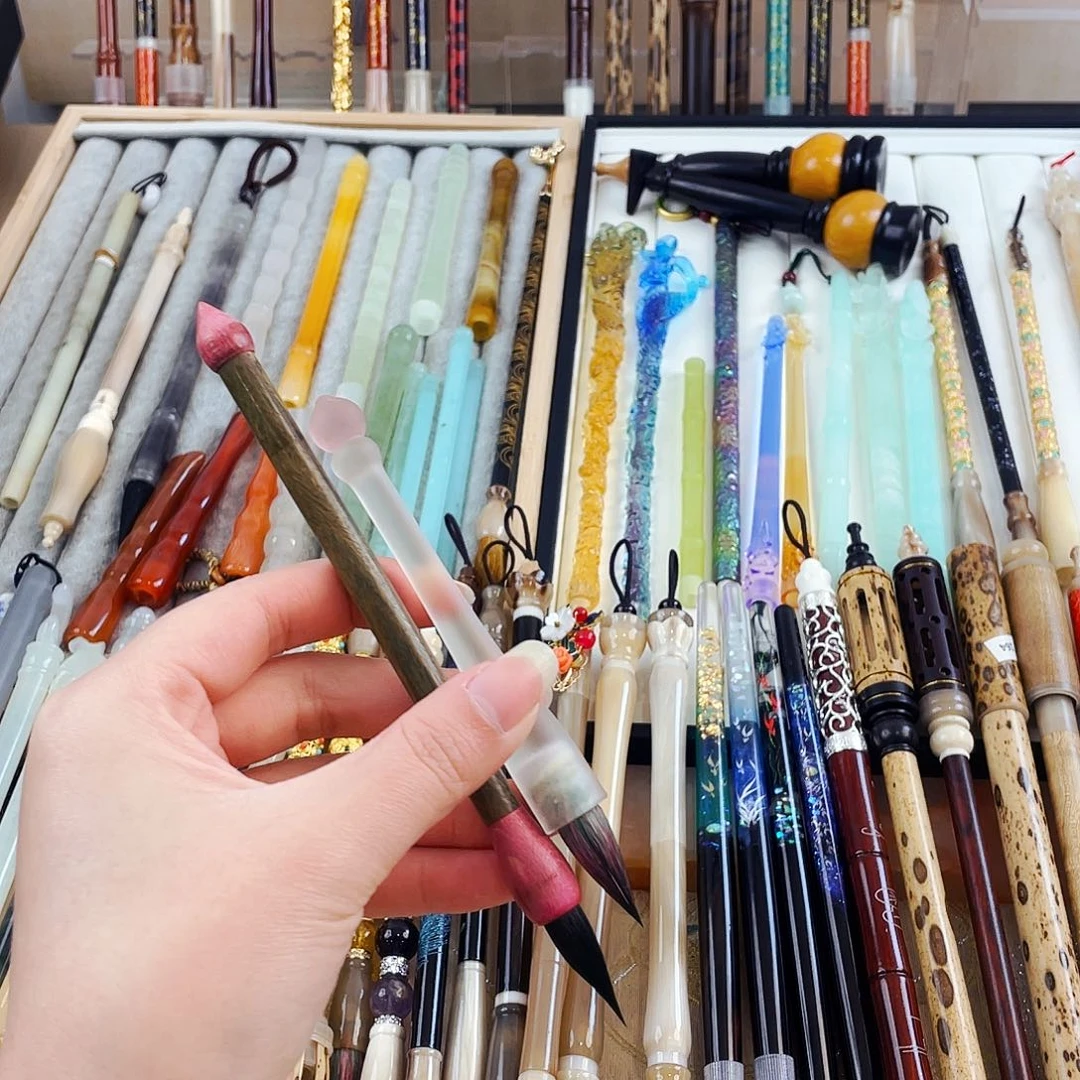 小紫桃和小粉桃各一支