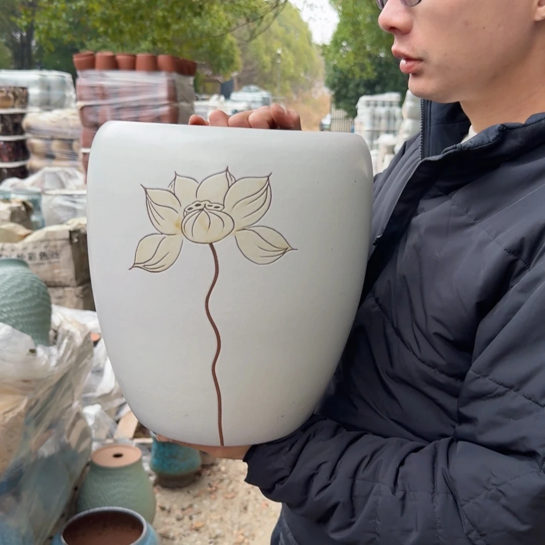 紫砂花盆口25高30（一个荷花刻绘