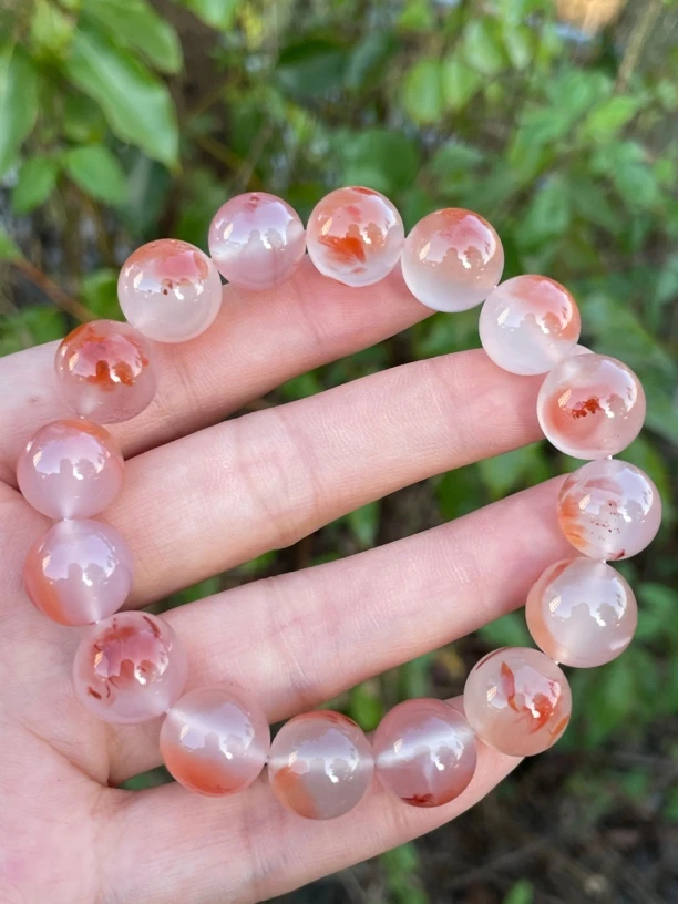 南红玛瑙冰飘单圈手串，尺寸13mm，高冰飘花，非常漂亮