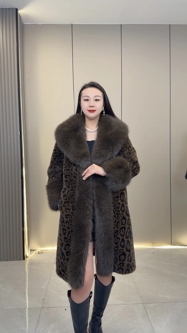 【XUE·QIU雪球轻奢2】爆款冬季女外套毛毛秋冬气质毛领大衣毛毛大衣