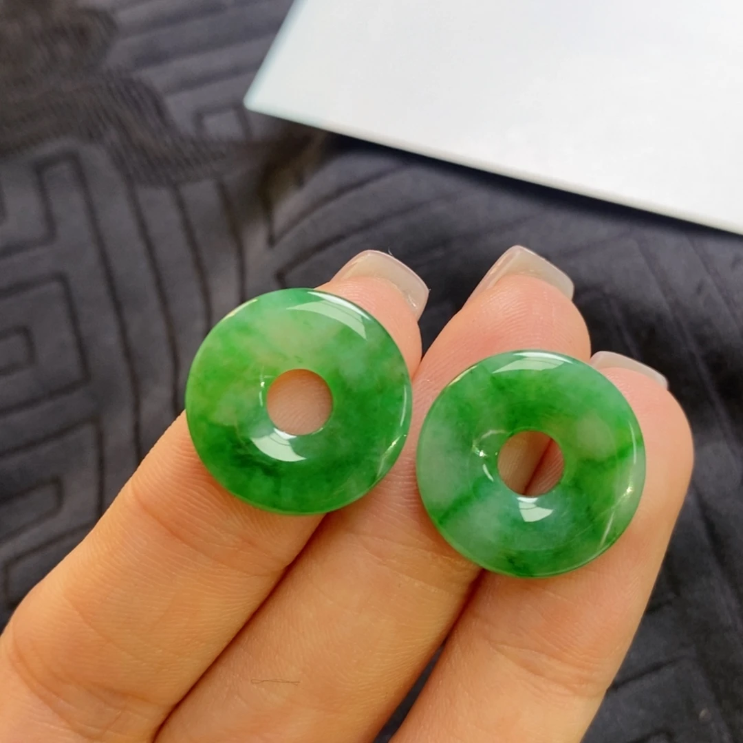 翡翠未镶嵌耳饰飘辣阳绿色花甜甜圈