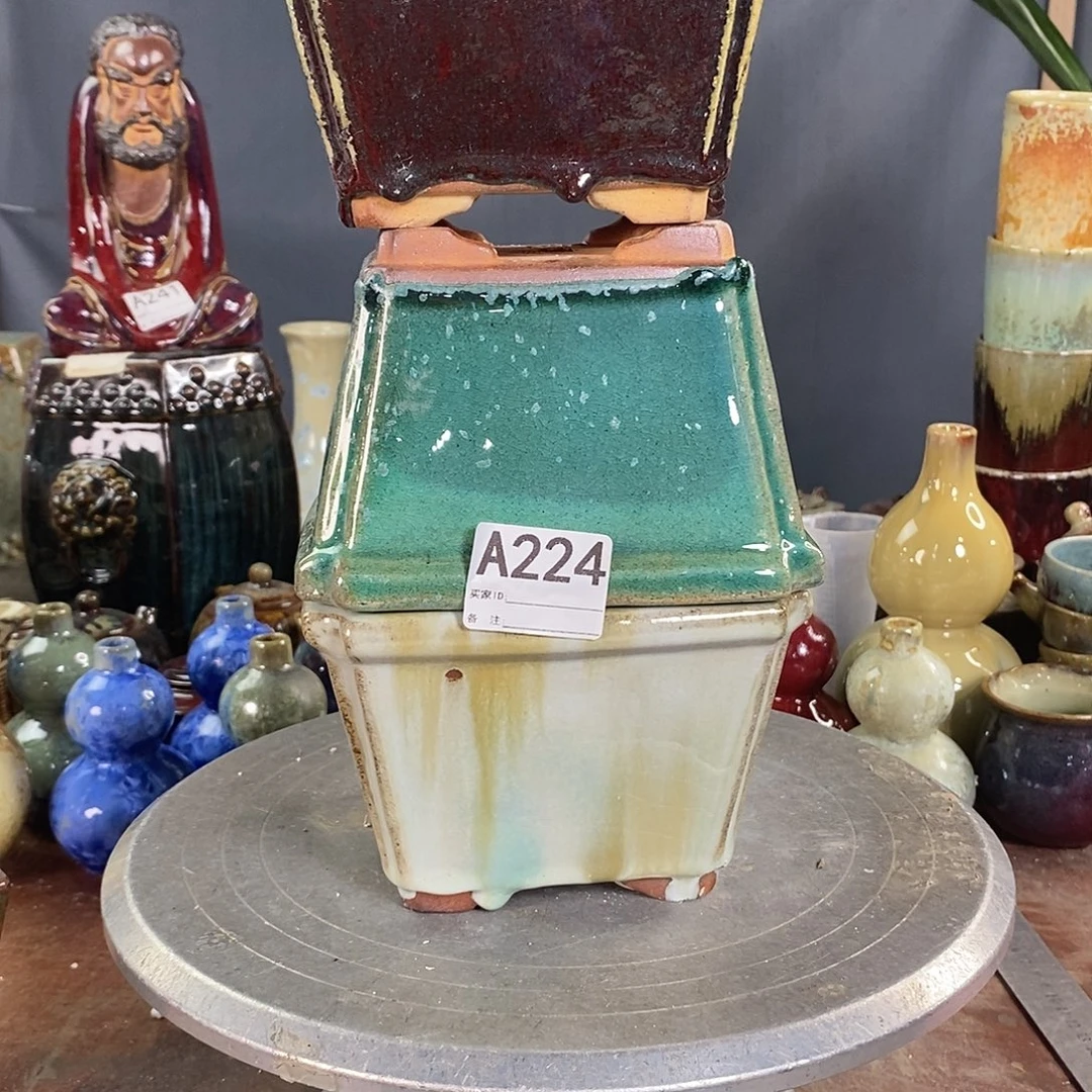 小***子481。      紫砂224。