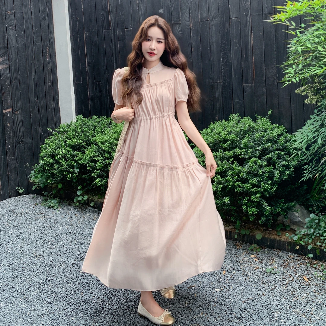新中式温柔风粉色连衣裙女2025夏季新款高级感复古显瘦盘扣长裙子