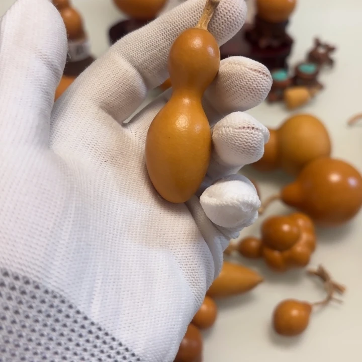 ****童天然手捻老皮葫芦