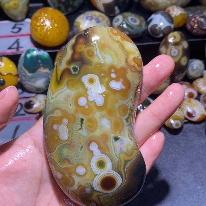 玛瑙/玉髓未镶嵌珠宝半成品39