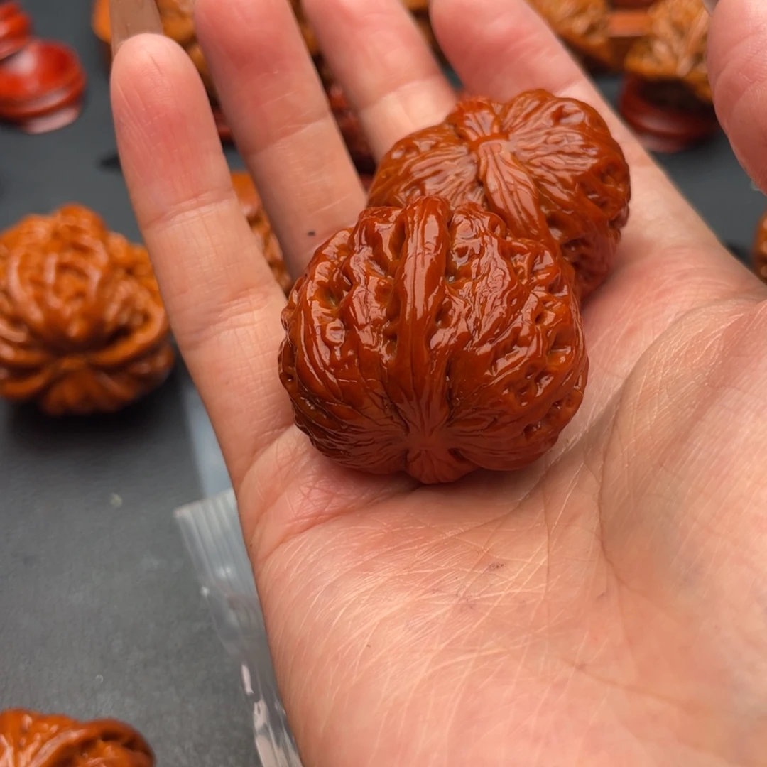 满***晨把件文玩核桃元宝